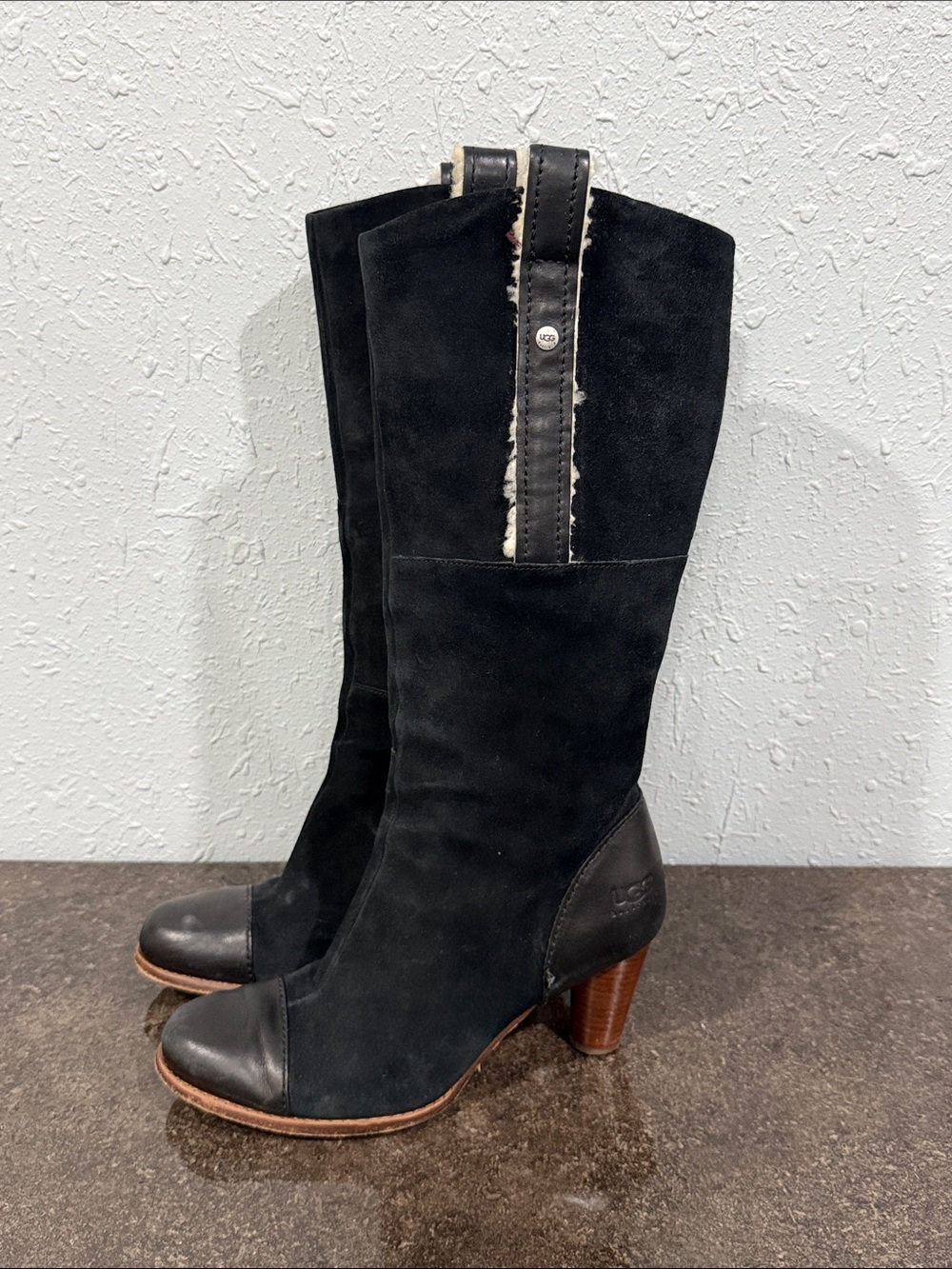 UGG Tess Black Knee-High Heeled Suede Leather Shearling Boots Size 9.5‎